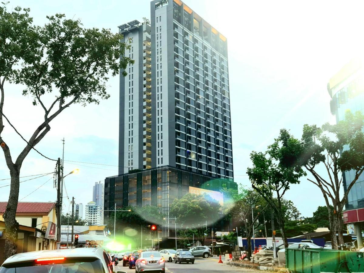 Apartment Beacon Executive - George Town