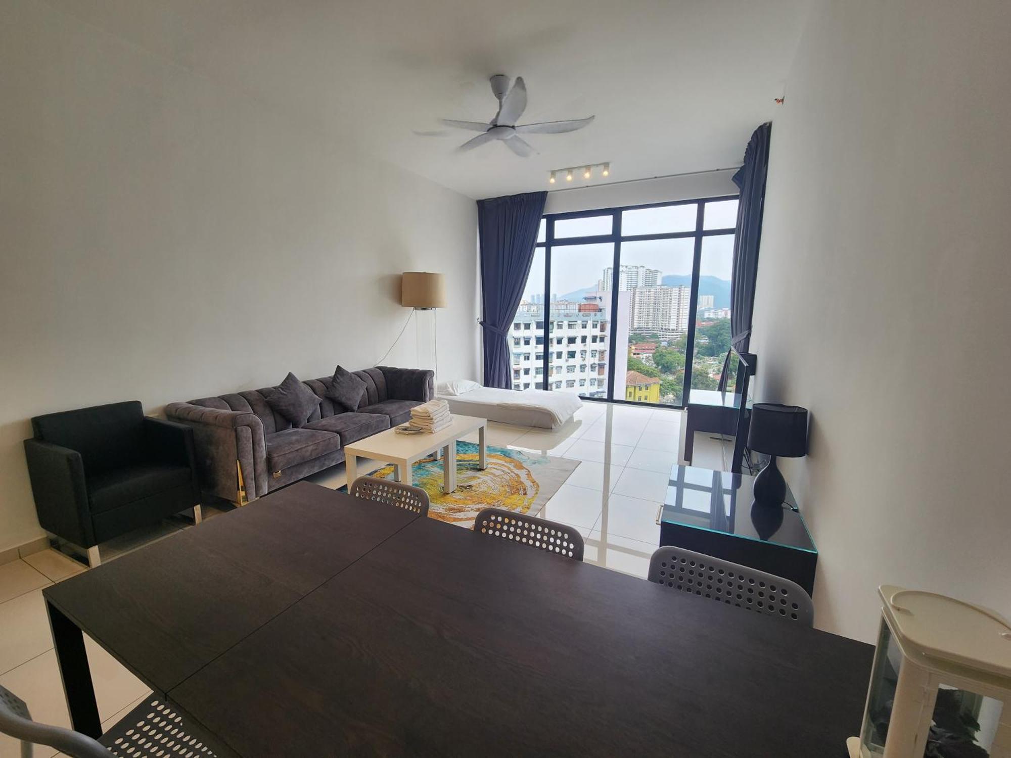 Apartment Beacon Executive - George Town