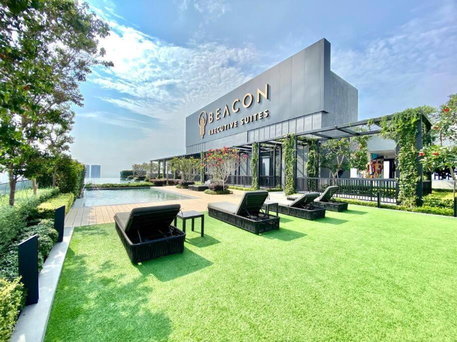 Apartment Beacon Executive - George Town